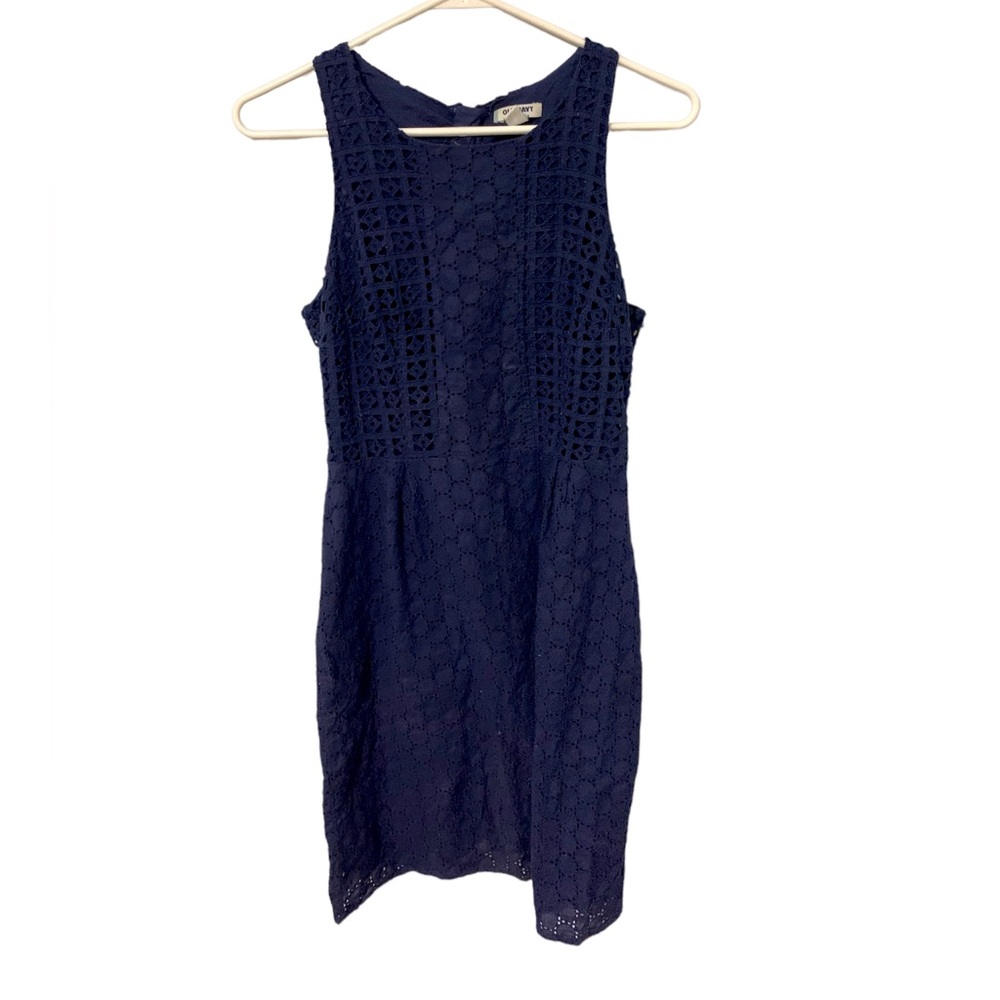 Navy Old Navy dress.
